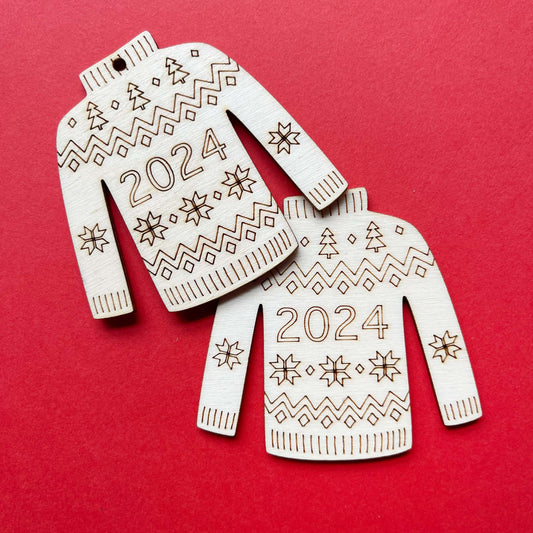 2024 Christmas Jumper Wooden Decoration to Colour